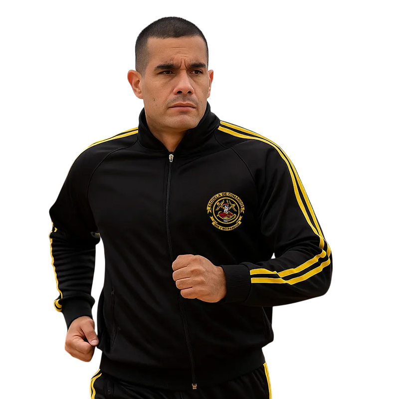 Hombre con uniforme deportivo | PRAO Tactical